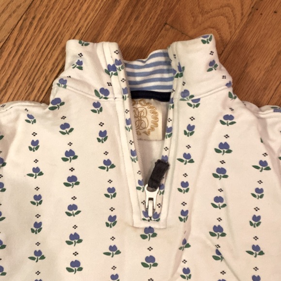 TBBC White Quarter Zip sweatshirt with tulips | Sz 2T - Picture 3 of 7